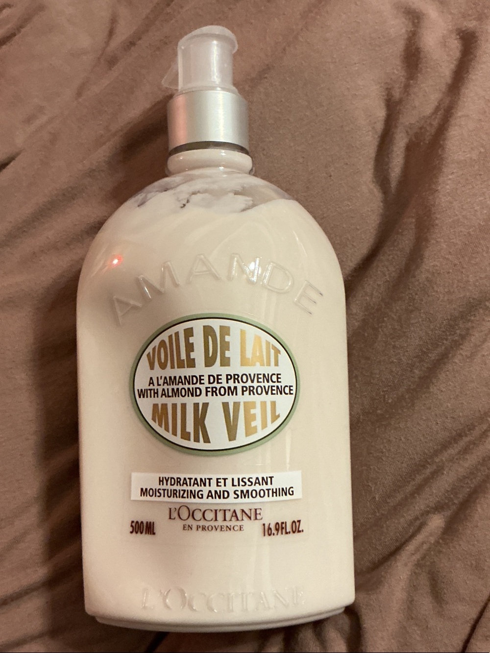L'OCCITANE Milk Veil Almond Moisturizing Body Milk -